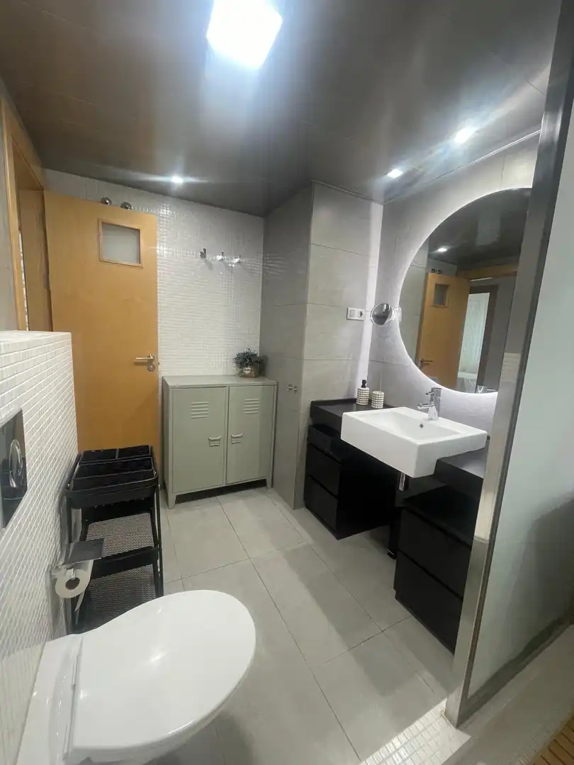 Bathroom of Flat for rent in Armilla  with Air Conditioner, Heating and Furnished