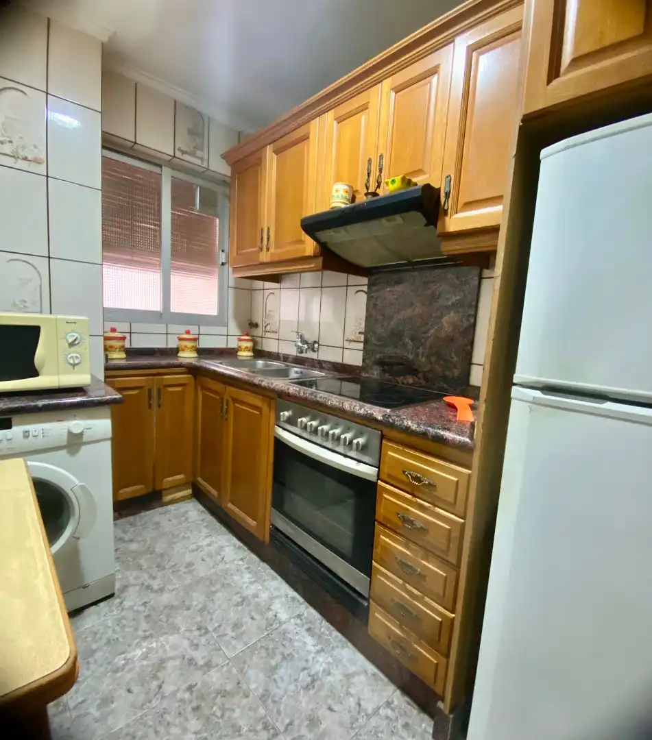 Cocina de Piso en venta en Valencia con Aire acondicionado, Amueblado y Horno