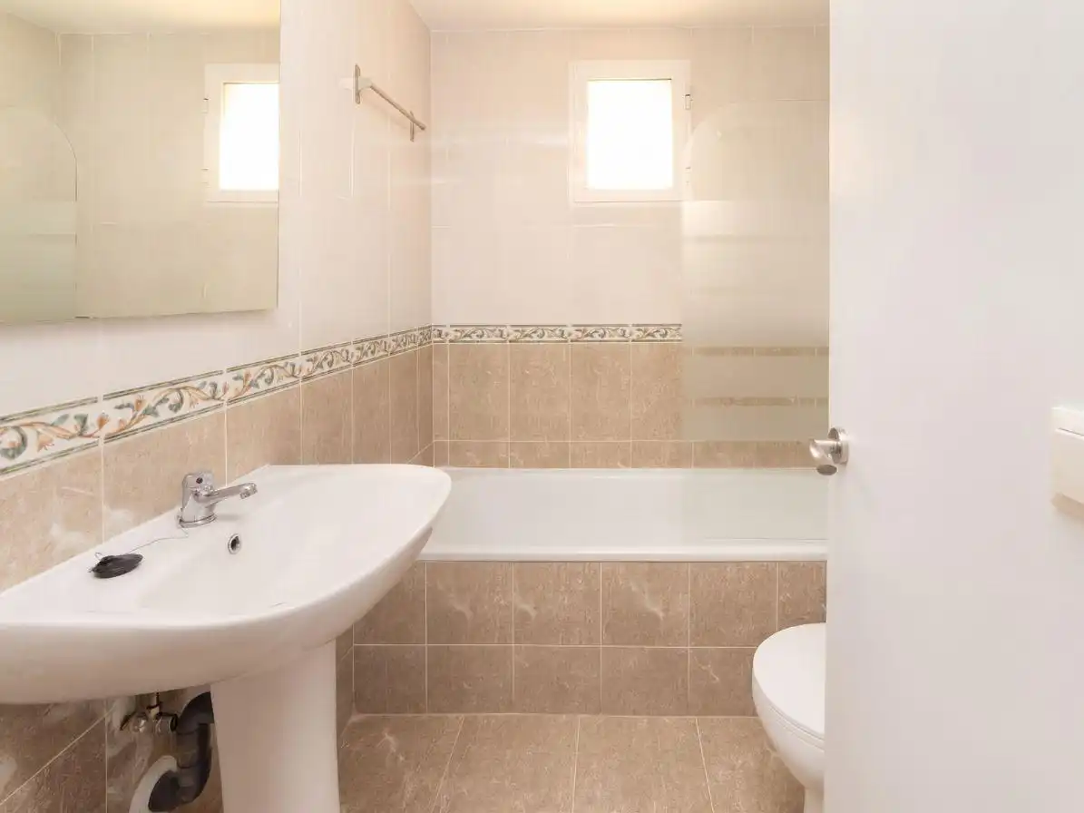Baño de Piso en venta en San Vicente del Raspeig / Sant Vicent del Raspeig con Terraza