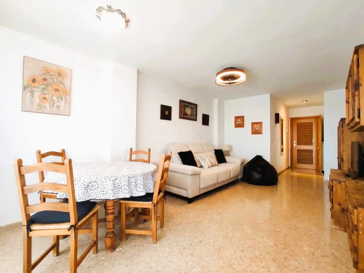 Sala de estar de Apartamento en venta en Canet d'En Berenguer con Terraza, Amueblado y Piscina comunitaria