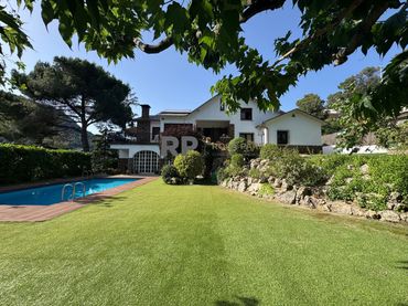 Casa amb piscina en venda a Aiguafreda