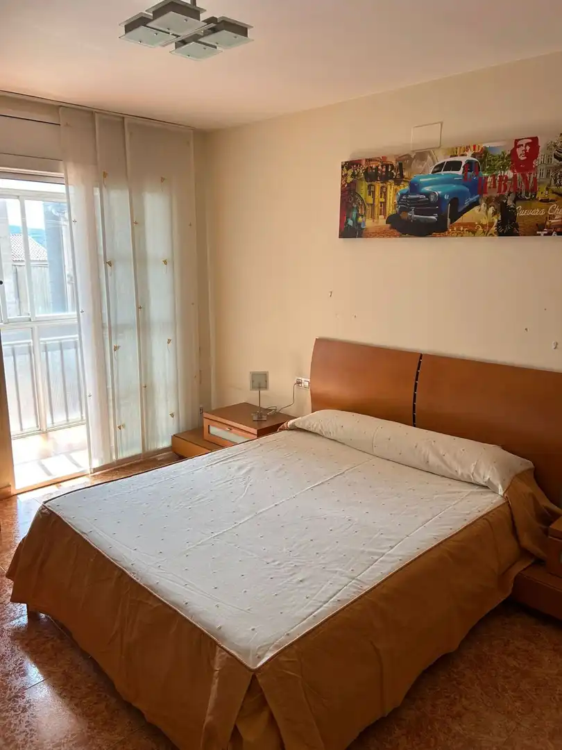 Habitación de Piso en venta en Ulldecona con Calefacción, Terraza y Trastero