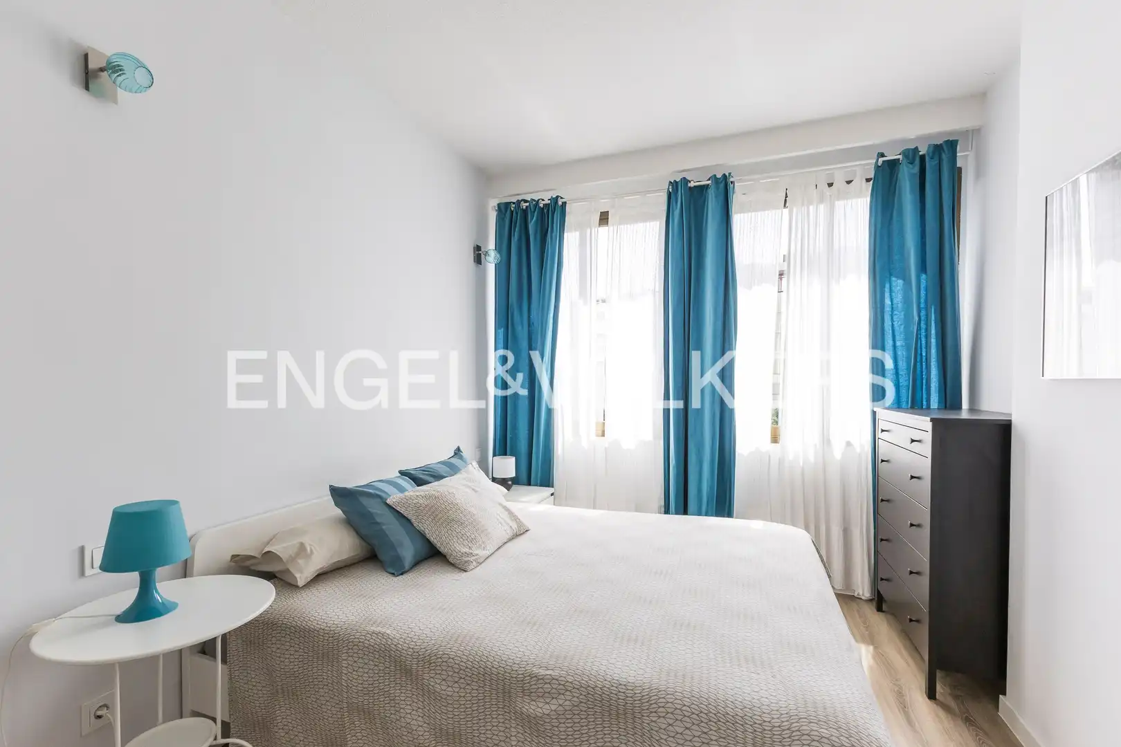 Bedroom of Flat for rent in Madrid  with Air Conditioner and Heating