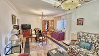 Sala d'estar de Casa o xalet en venda en Málaga Capital amb Parquet, Terrassa i Piscina