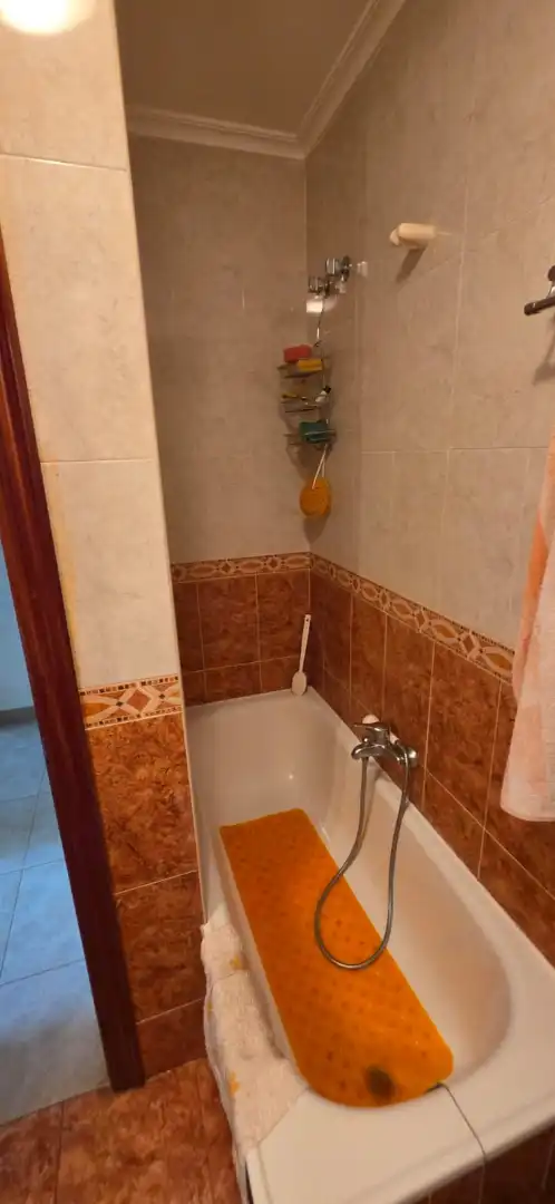 Bathroom of Ground floor for sale in Meruelo  with Heating, Private garden and Furnished