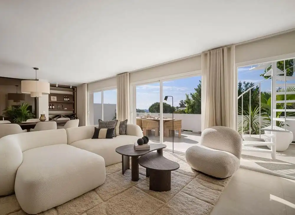 Reihenhaus mit Pool zum Verkauf in Nueva Andalucía, imagen 2