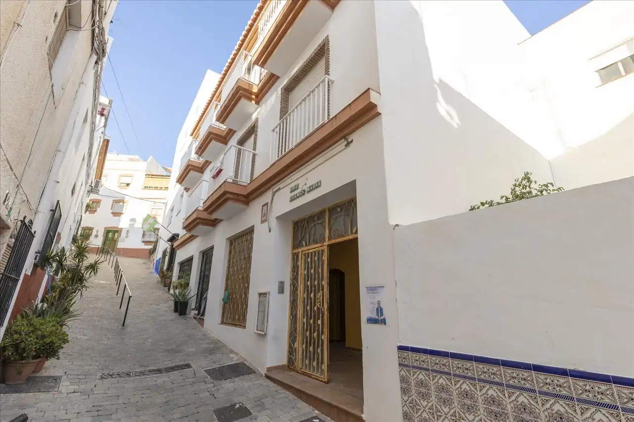 Vista exterior de Pis en venda en Almuñécar amb Terrassa