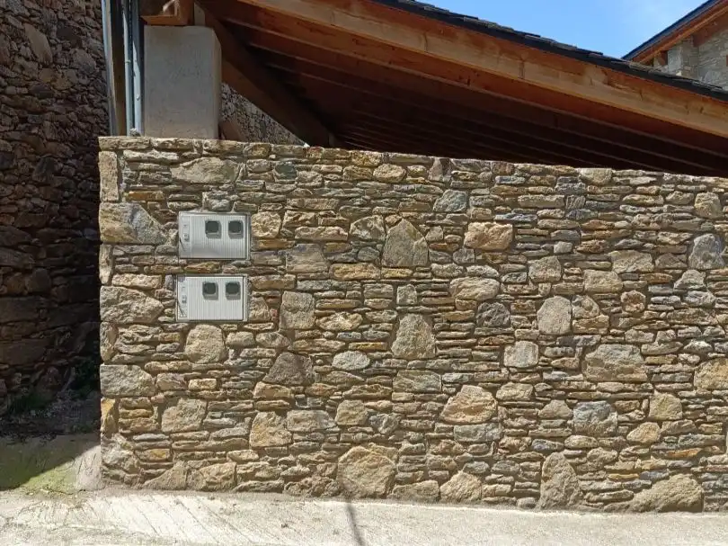 Casa aparellada en venda a Calle Font la 15, imagen 5