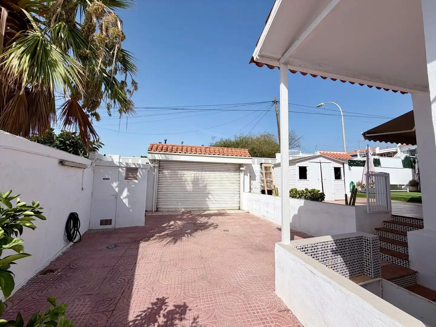 Exterior view of Houses for sale in Roquetas de Mar  with Air Conditioner, Heating and Private garden