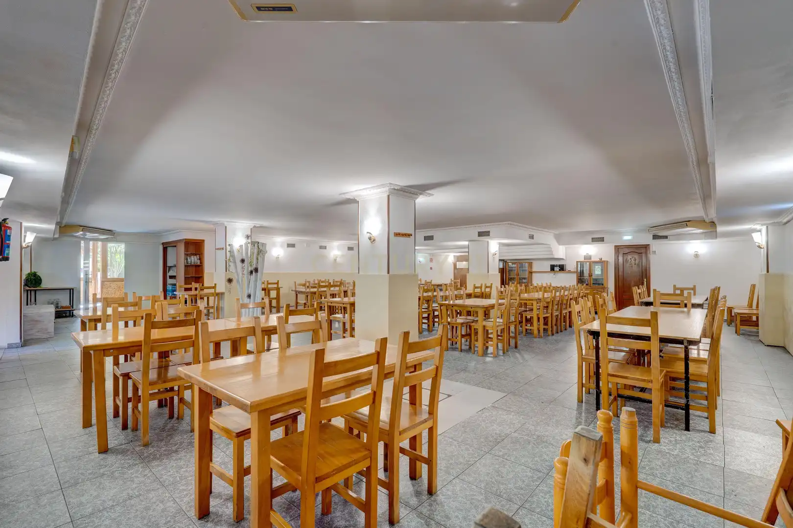 Commercial properties for sale in Deba  with Air Conditioner