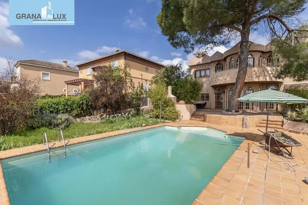 Swimming pool of Houses for sale in Peligros  with Private garden, Terrace and Swimming Pool
