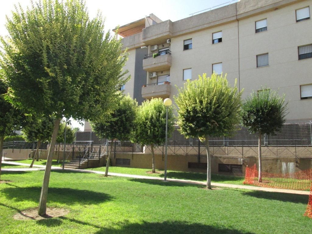 Exterior view of Flat for sale in Jerez de la Frontera  with Air Conditioner, Private garden and Storage room