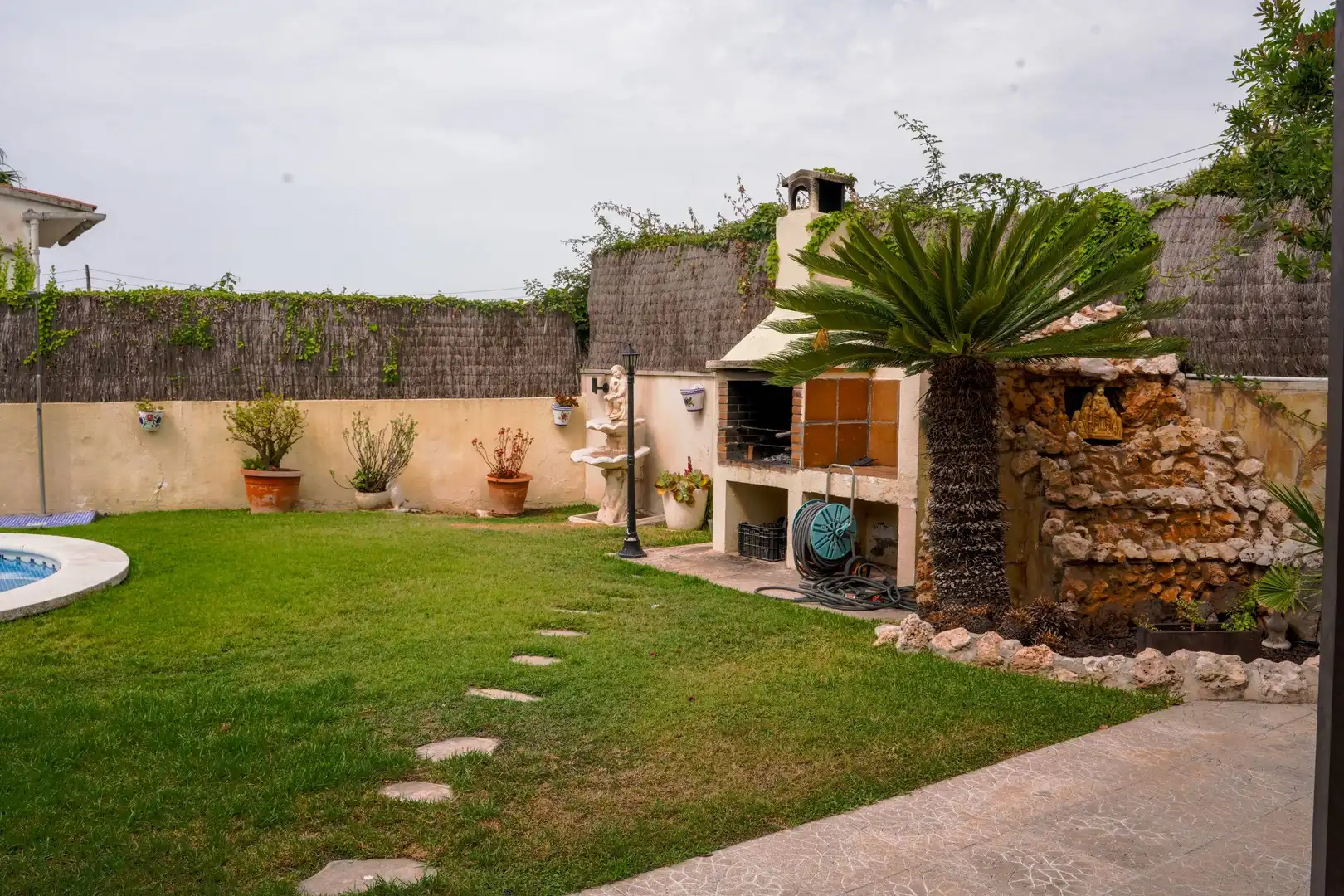Jardí de Casa o xalet en venda en Cunit amb Terrassa, Piscina i Moblat