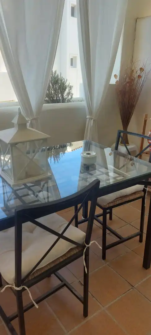 Esszimmer von Wohnung zur Miete in Manilva mit Klimaanlage, Heizung und Privatgarten