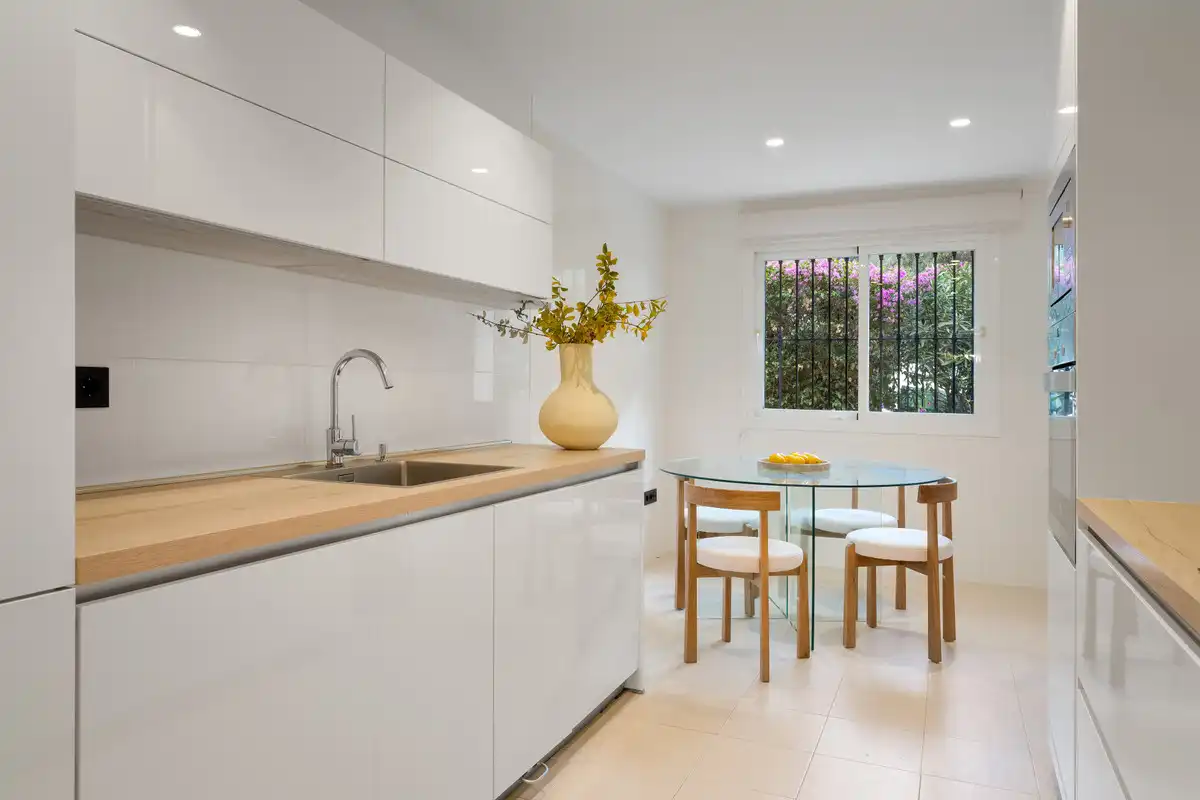 Cocina de Piso en venta en Marbella con Aire acondicionado y Trastero