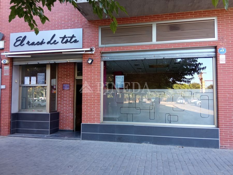 Vista exterior de Local de lloguer en Massamagrell