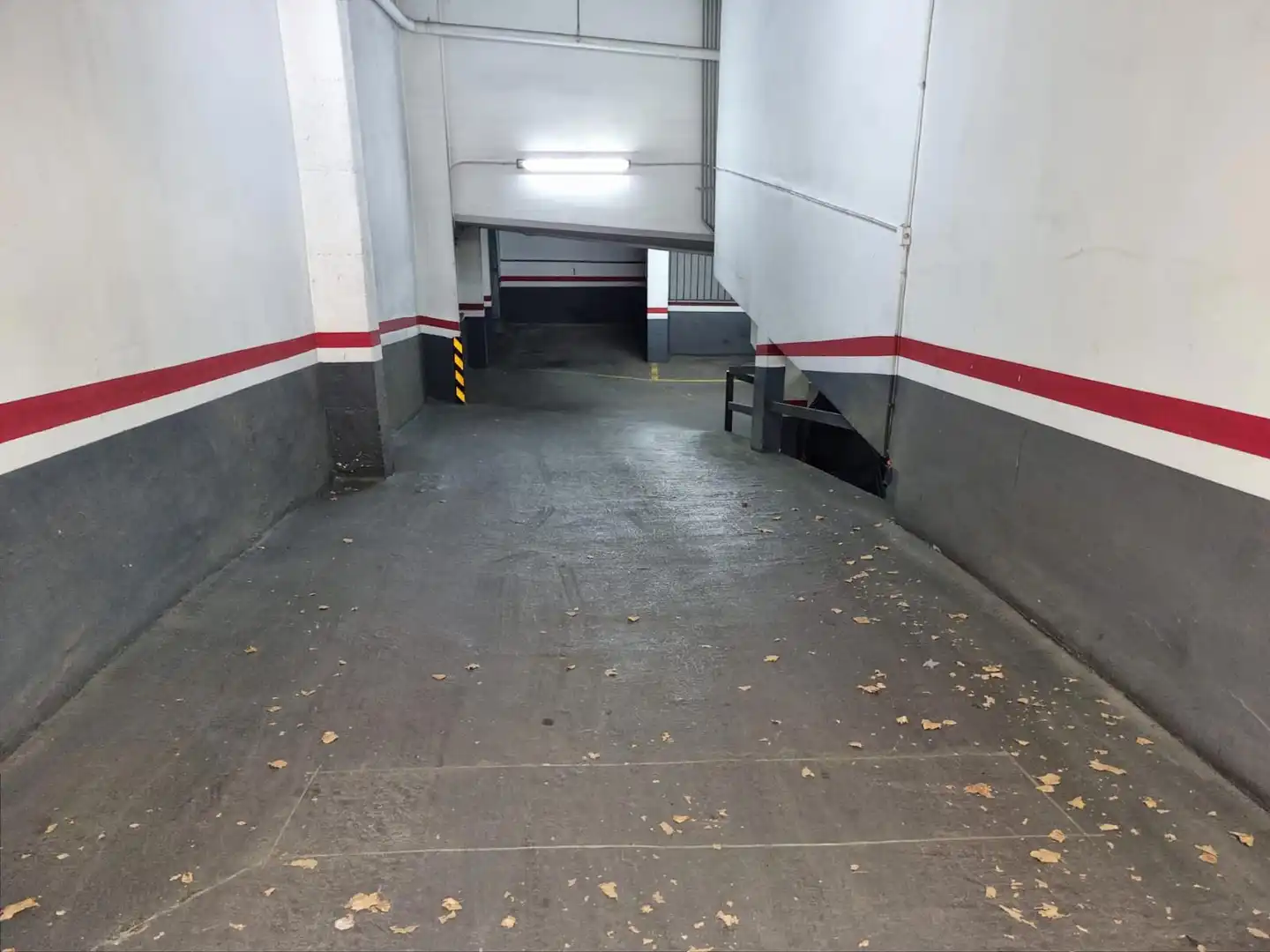 Garage zum Verkauf in N/A, El Parc i la Llacuna del Poblenou