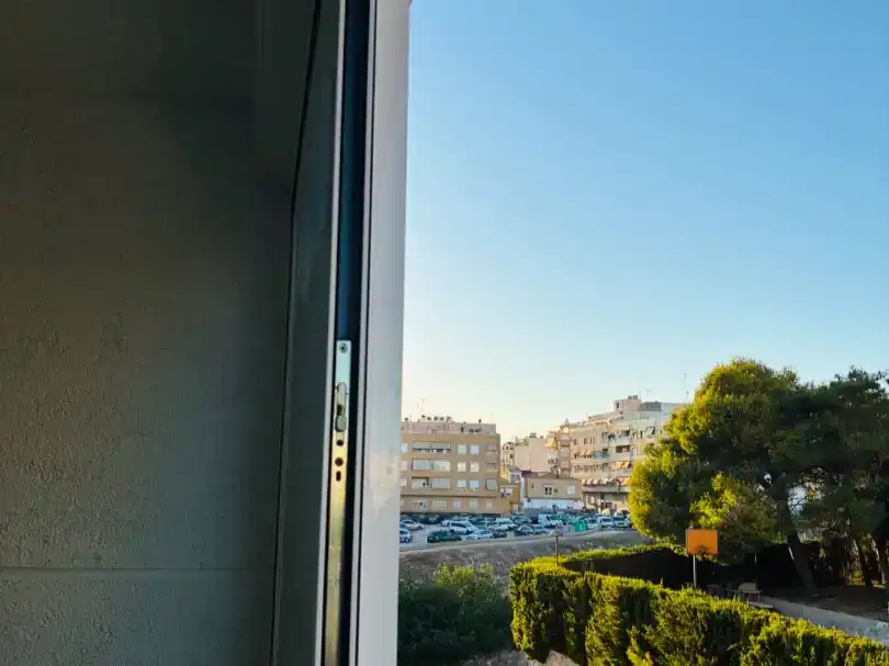 Vista exterior de Pis en venda en Santa Pola amb Balcó