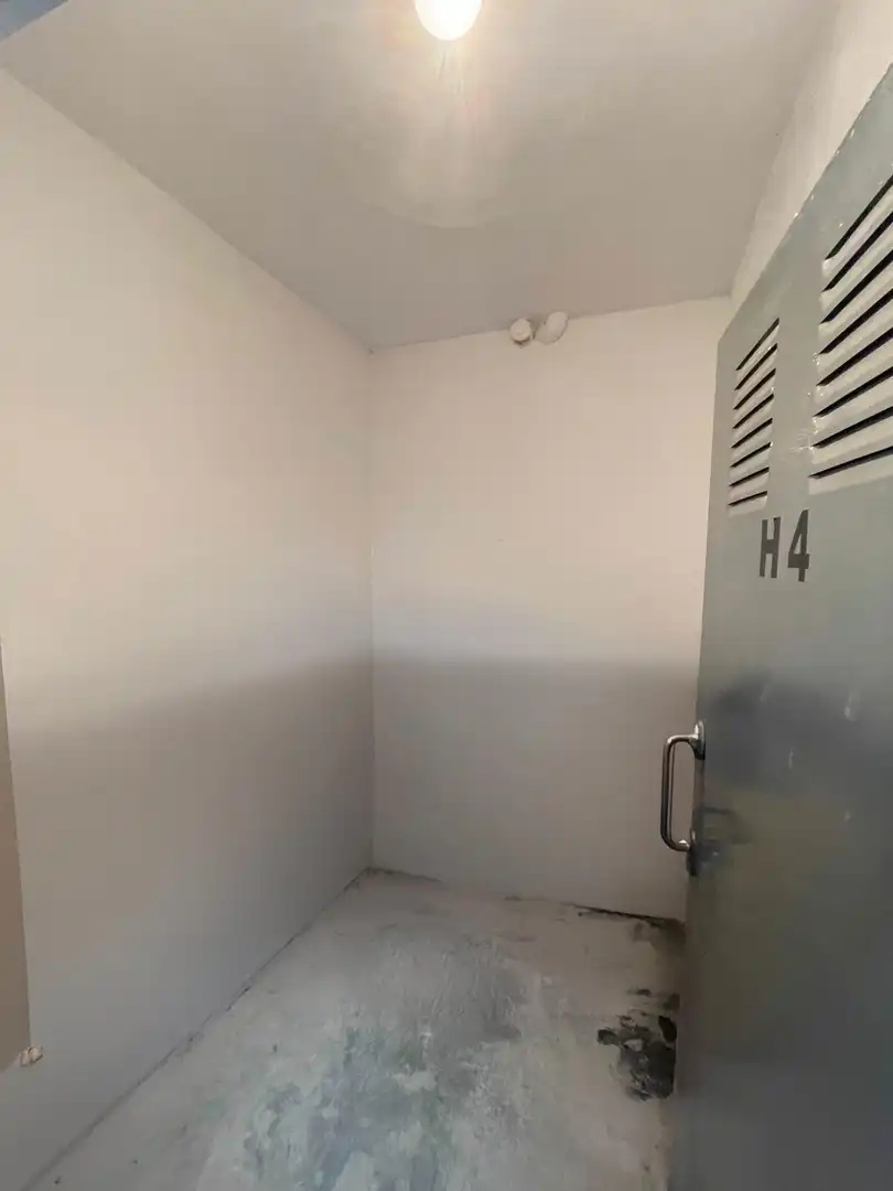 Baño de Piso en venta en Yebes con Aire acondicionado, Calefacción y Jardín privado