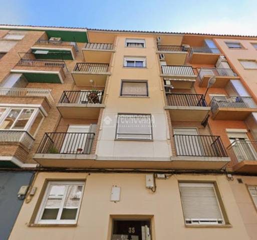 Piso en Venta en Barrio de Delicias