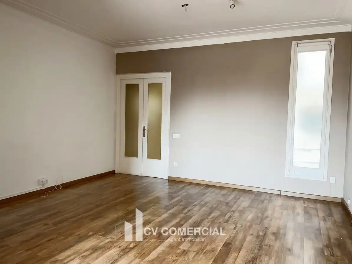 Piso con terraza en venta en Carrer del Comte d'Urgell, imagen 23