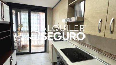 Foto 5 de Piso de alquiler en Carolina Coronado, Centro, Parla