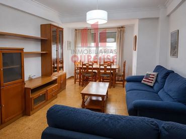Flat with balcony to rent in Centro