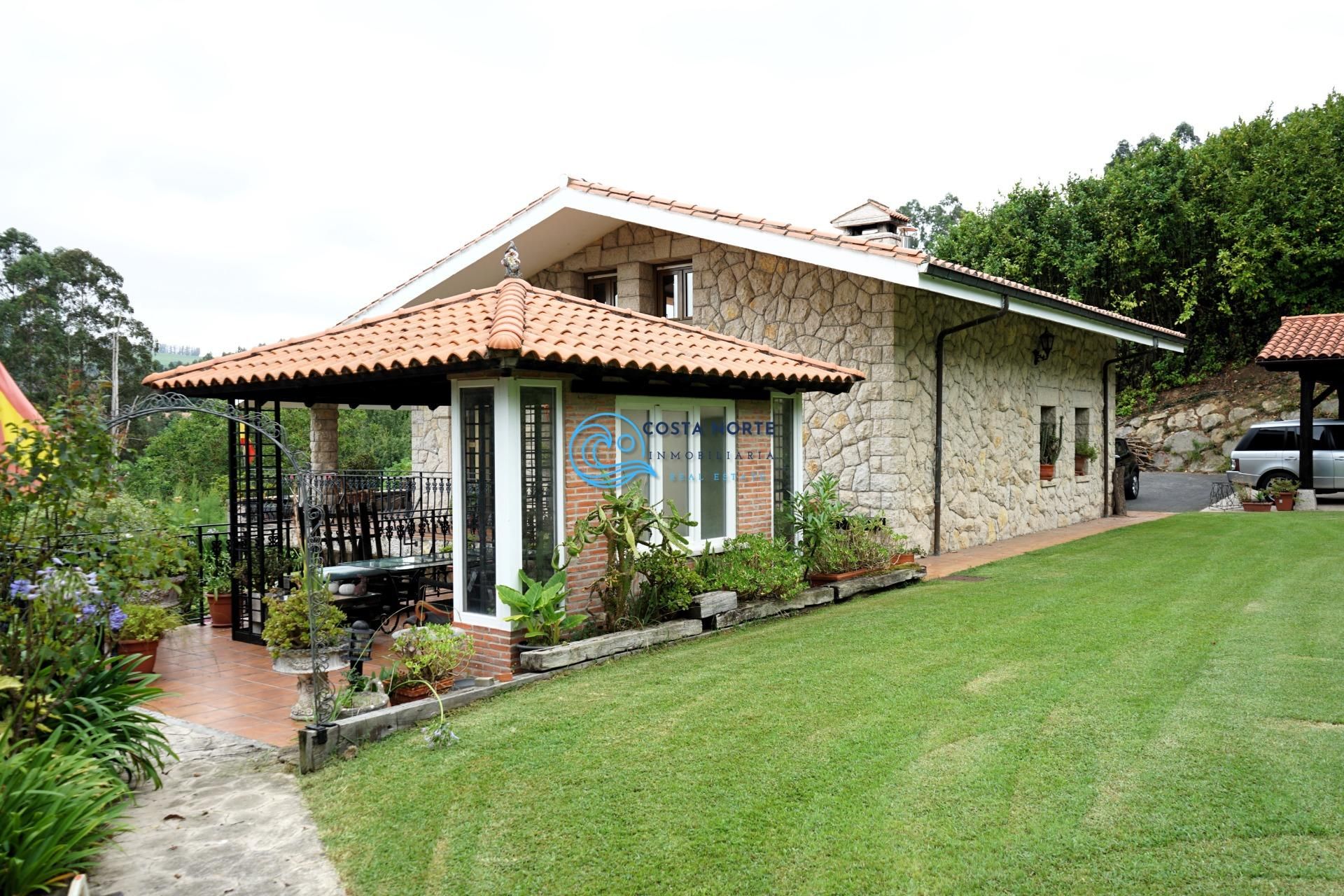 Jardí de Casa o xalet en venda en Reocín amb Calefacció, Jardí privat i Terrassa