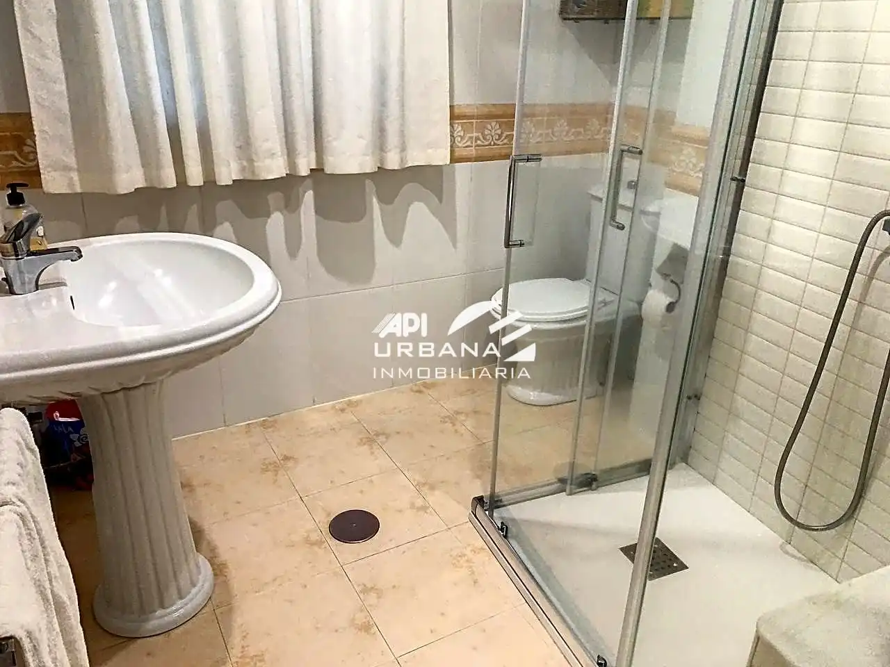 Baño de Casa o chalet en venta en Lucena con Aire acondicionado, Jardín privado y Terraza