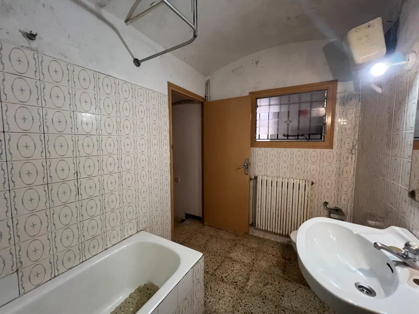 Badezimmer von Einfamilien-Reihenhaus zum Verkauf in Sentmenat