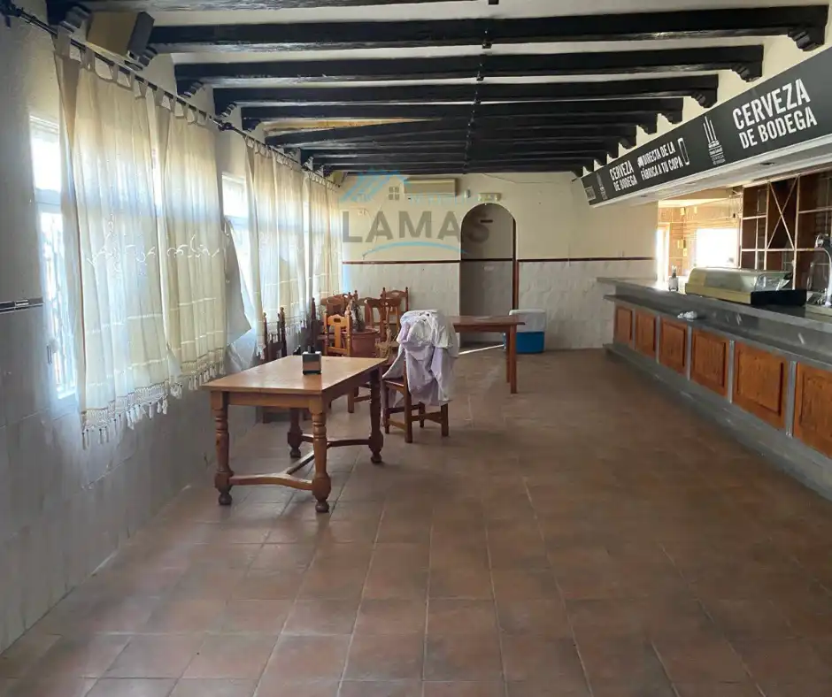 Edificio en venta en Jaraicejo