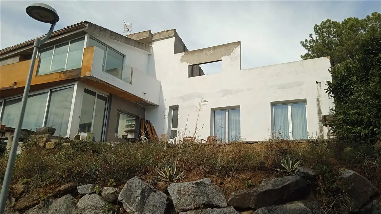 Chalet en venta en Carrer Montsoriu Sortida