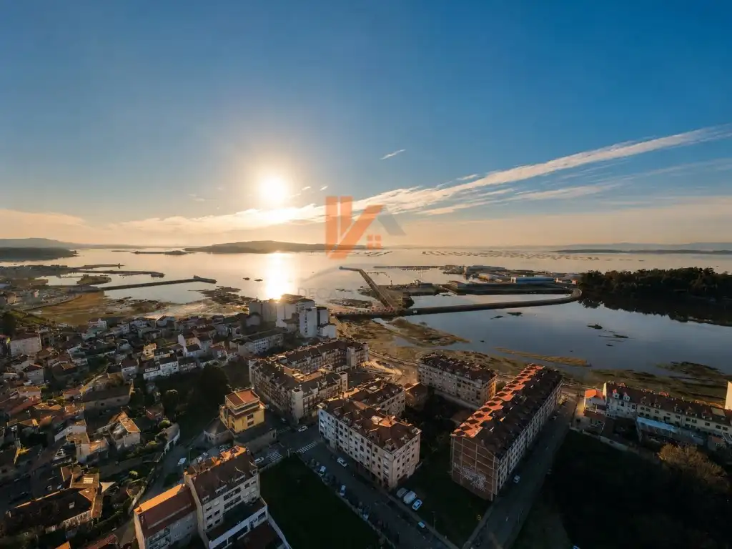 Piso en venta en Cambados con Calefacción y Terraza