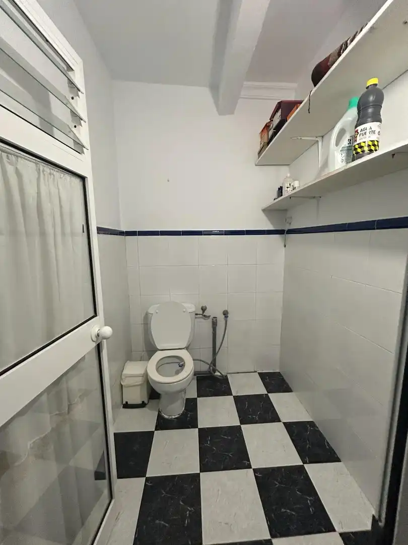 Bathroom of Houses for sale in Utrera