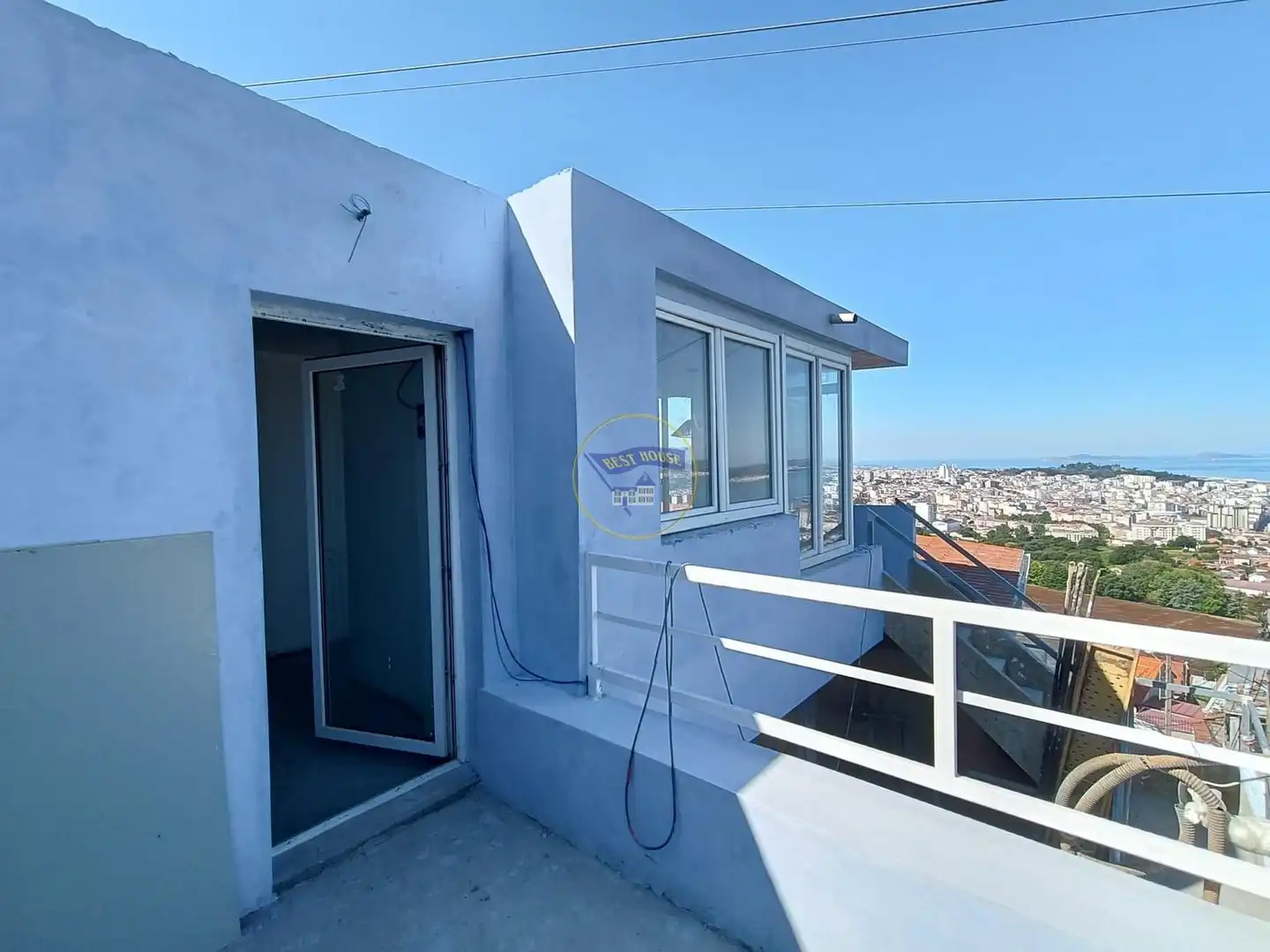 Vista exterior de Casa o chalet en venta en Vigo  con Terraza y Balcón
