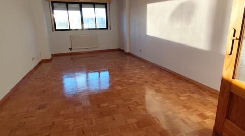 Photo 3 of Flat to rent in Juan XXIII - Las Torres - G2, Burgos