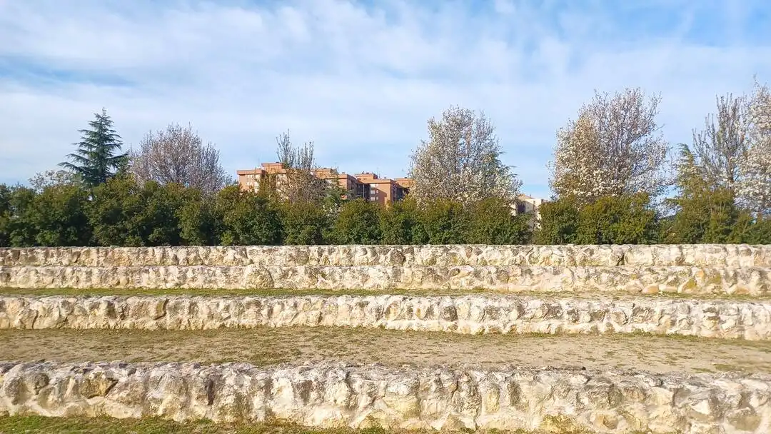 Flat for rent in Madrid  with Air Conditioner, Heating and Private garden