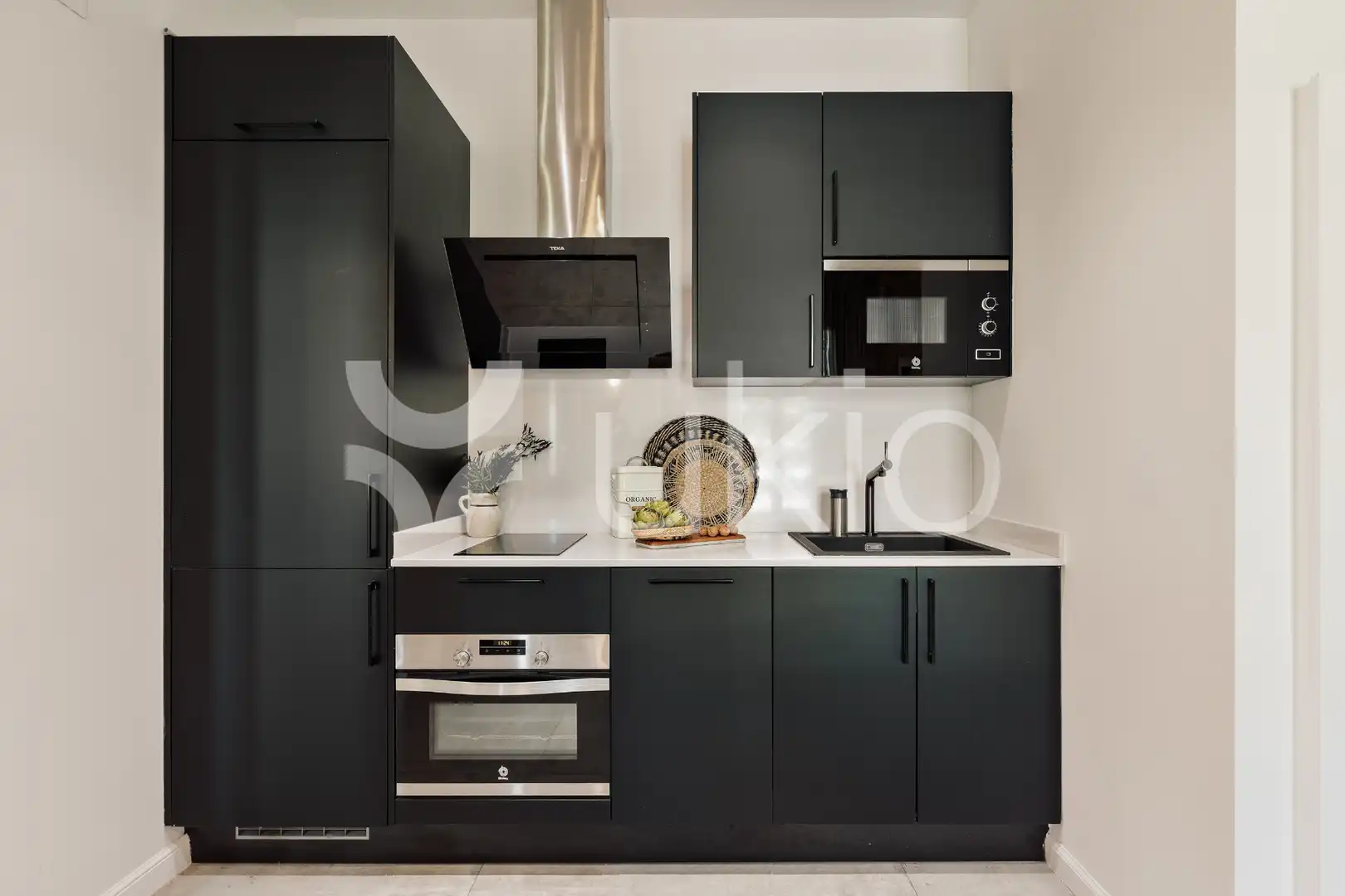 Cuina de Apartament de lloguer en  Barcelona Capital amb Aire condicionat, Calefacció i Moblat