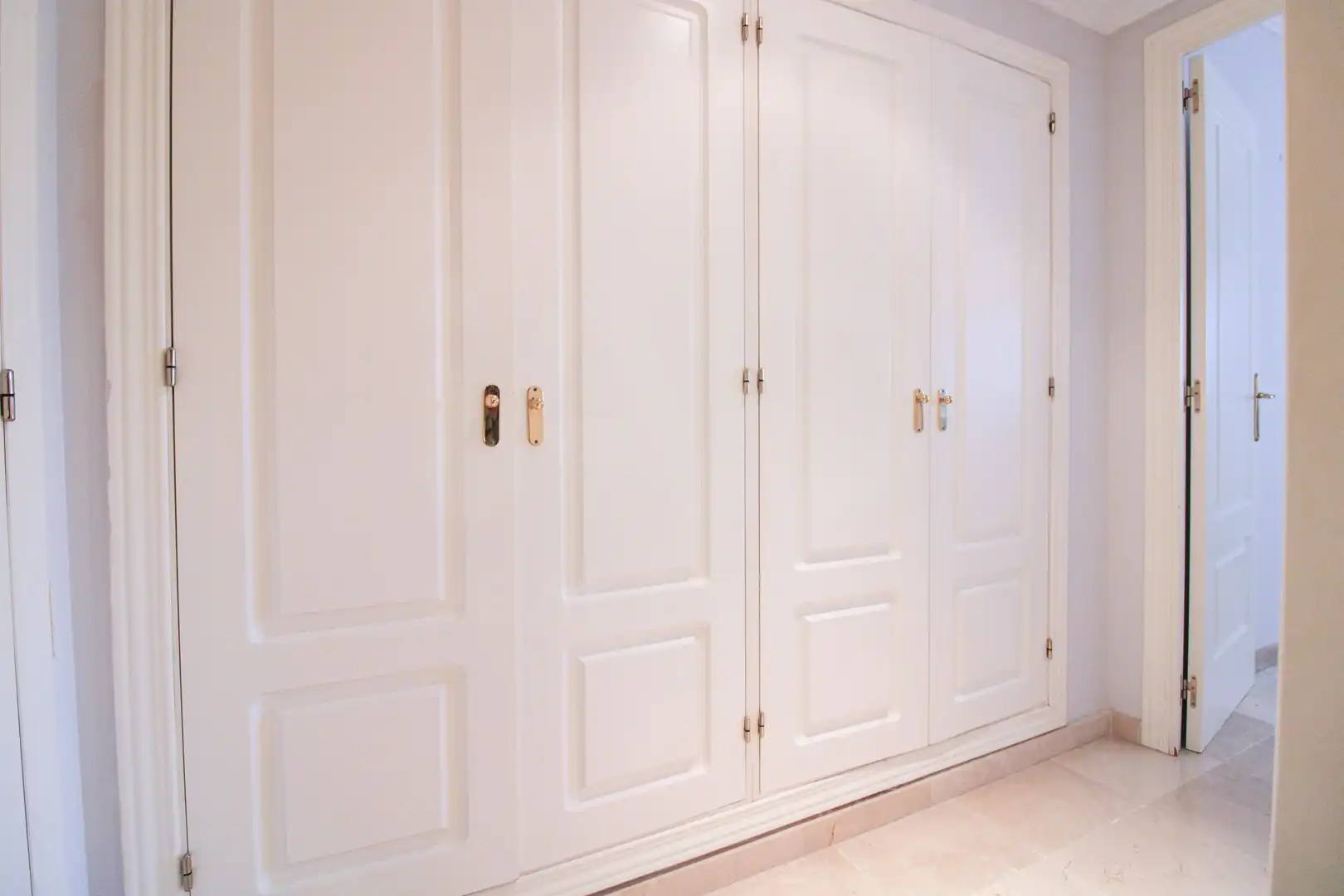 Bedroom of Flat for rent in Marbella  with Air Conditioner, Terrace and Swimming Pool