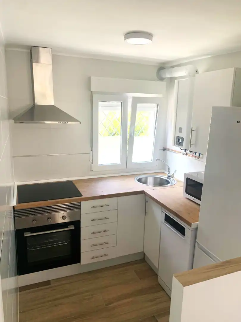 Cocina de Piso en venta en Ávila con Calefacción, Amueblado y Horno