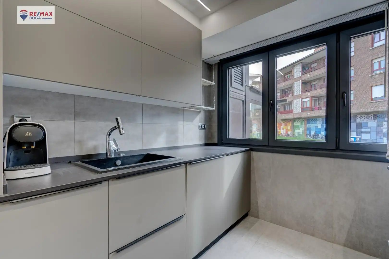 Küche von Wohnung zum Verkauf in Zarautz mit Privatgarten
