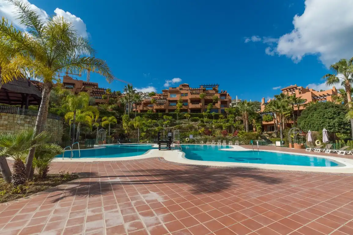 Apartament amb piscina en venda a Nueva Andalucía, imagen 27