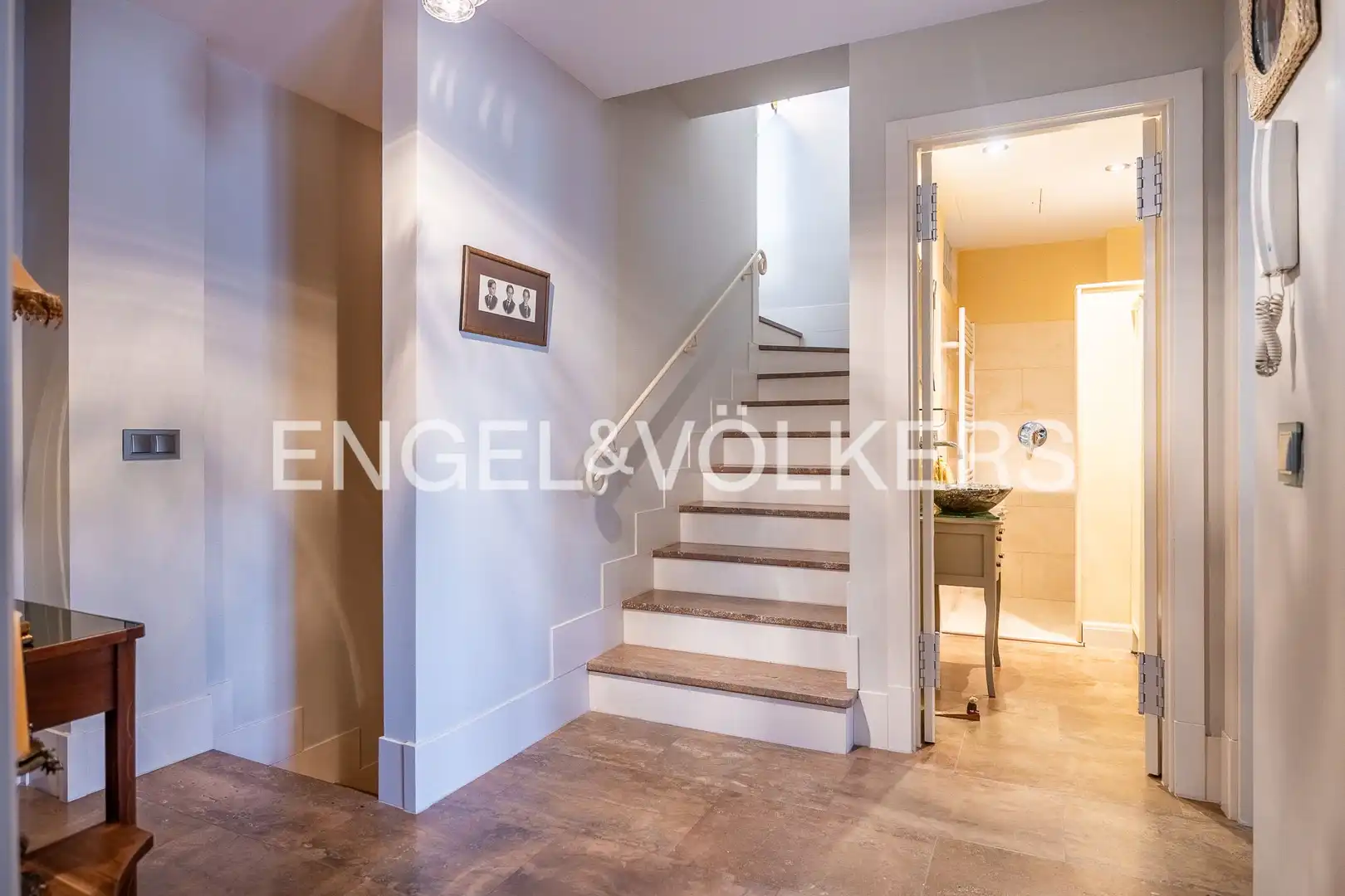 Detached homes for sale in Sevilla  with Air Conditioner, Heating and Storage room