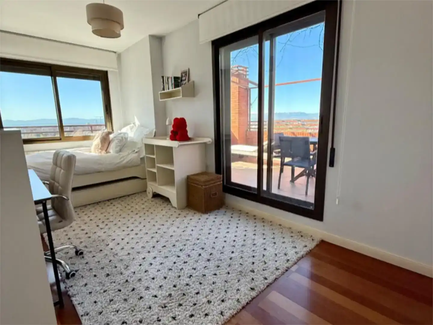 Schlafzimmer von Wohnung zum Verkauf in  Madrid Capital mit Klimaanlage und Schwimmbad