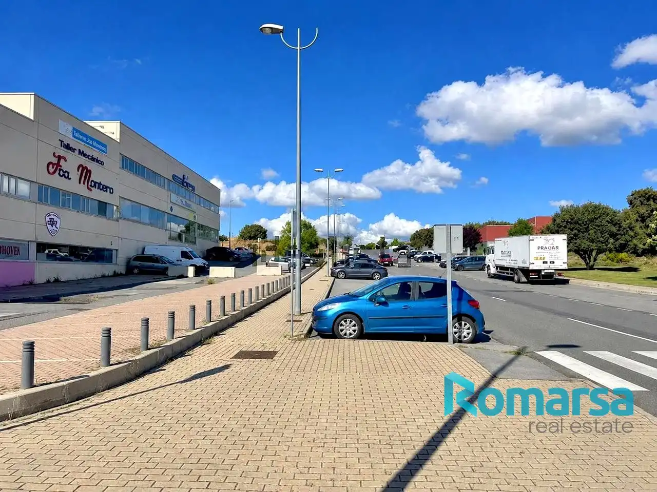 Parking de Nave industrial en venta en Ávila