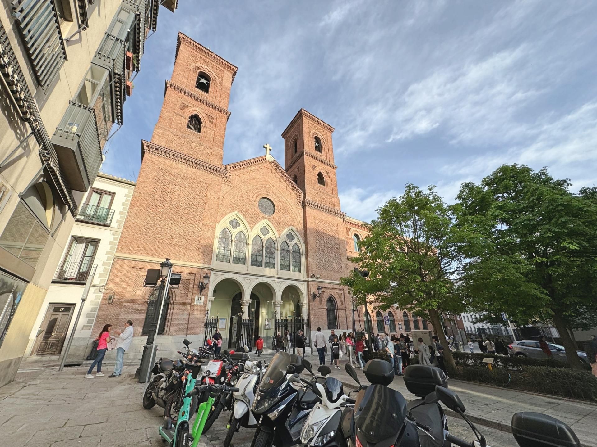 Exterior view of Flat to rent in  Madrid Capital  with Heating