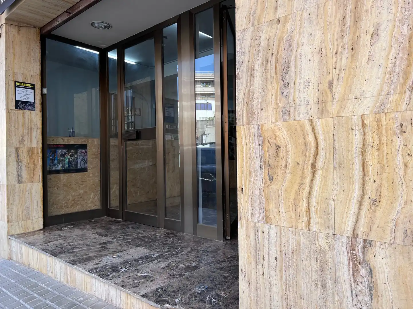 Local comercial en venda a Vilassar de Dalt, imagen 4