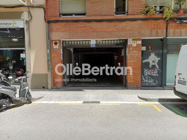 Single parking space for sale in de Béjar