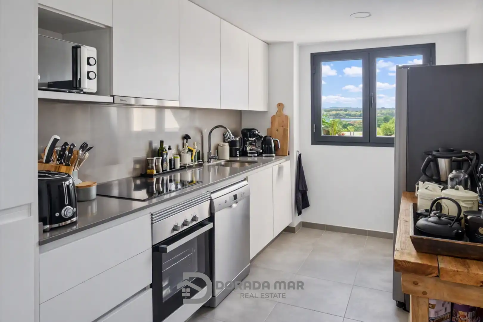 Cuina de Apartament en venda en Sant Pere de Ribes amb Terrassa, Traster i Piscina