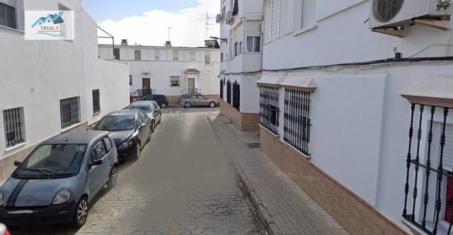 Piso en Venta en Calle PROFESOR RODRIGUEZ CASADO en Moguer